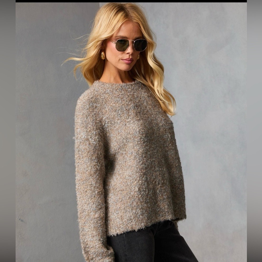 Vici - Crew Neck Sweater - Picture 3 of 8